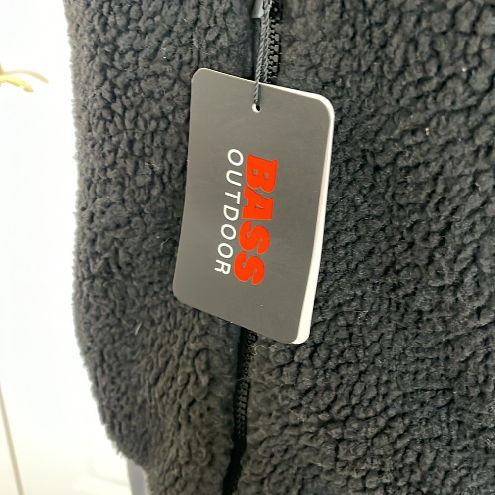 NWT Bass Outdoor Black Sherpa Vest Size Large - Picture 9 of 16
